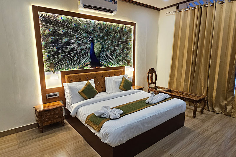 Premium Cottage with Lawn & Pool View